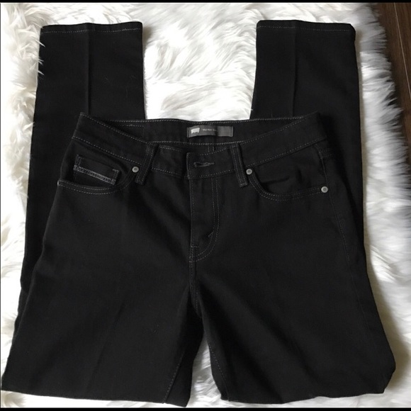 Levi's Denim - Levi’s Black Mid Rise Stretch Jeans Generous 6S
